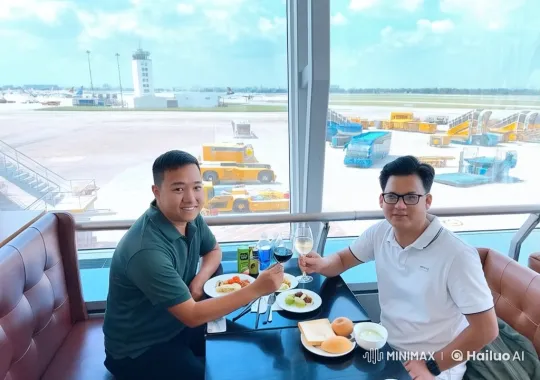 Animated Café Battle: Friends Turn Foes in Airport Setting – AI Generated Video | Hailuo AI