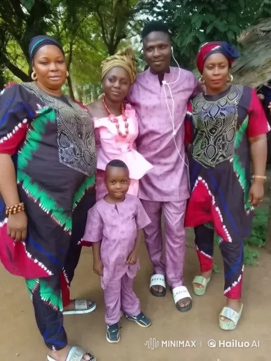 Family Celebrates in Vibrant Attire with Live2D Animation – AI Generated Video | Hailuo AI
