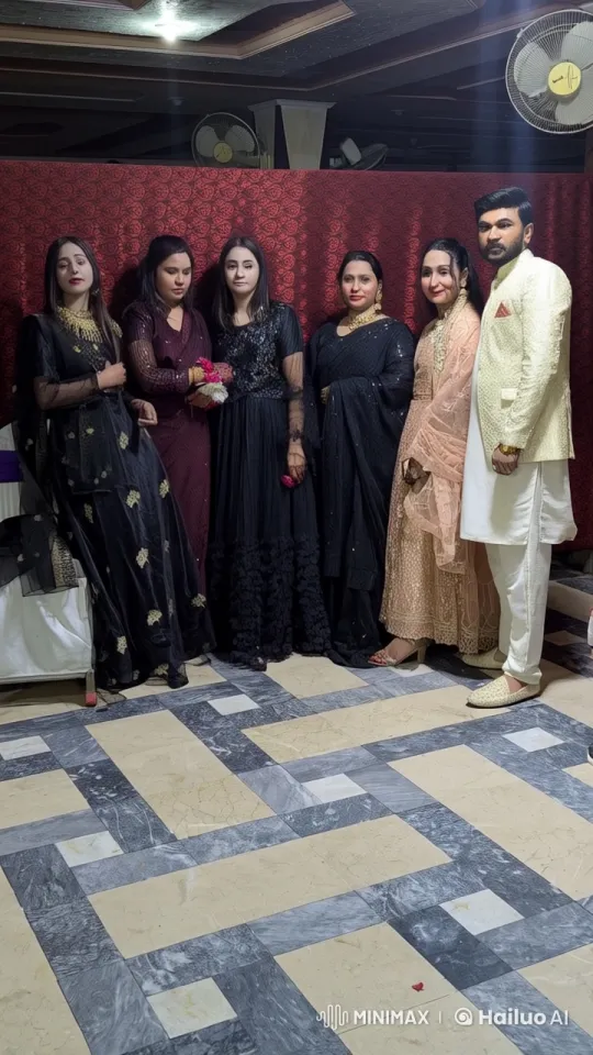 Formal Celebration with Elegant Attire and Live2D Animation – AI Generated Video | Hailuo AI