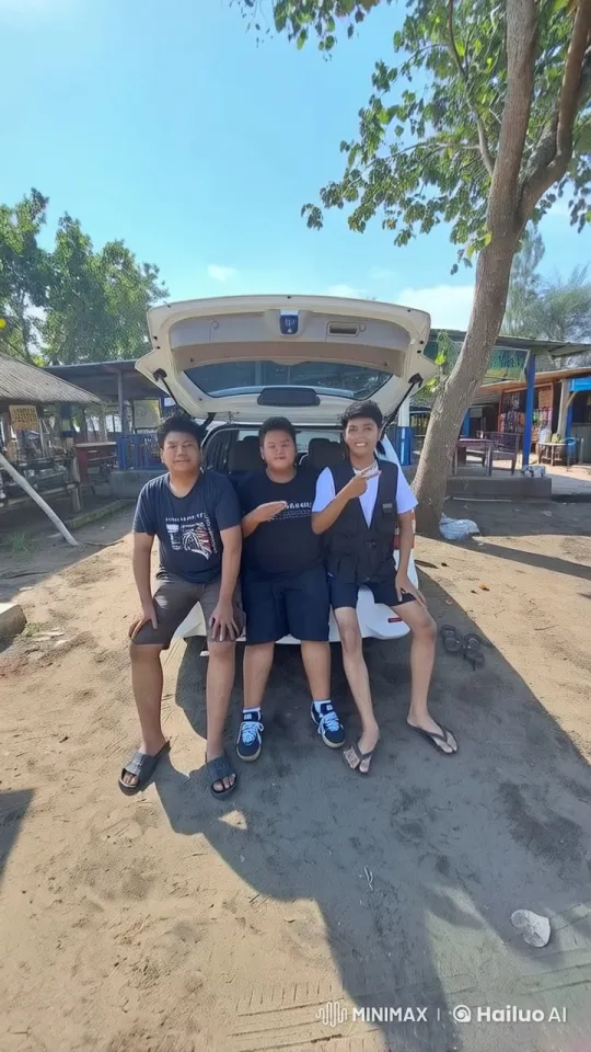 Friends Enjoying Beachside with Playful Kungfu Fight – AI Generated Video | Hailuo AI