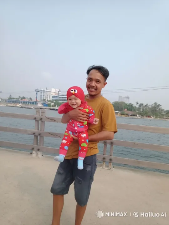Man and Baby Play Fight on Pier in Live2D Animation – AI Generated Video | Hailuo AI