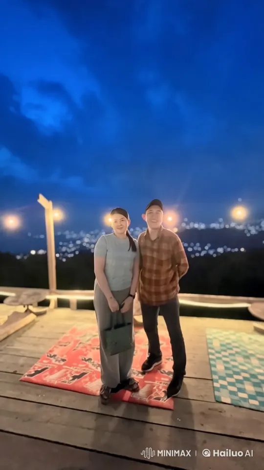 Live2D Animated Kung Fu Duo in Evening Cityscape – AI Generated Video | Hailuo AI