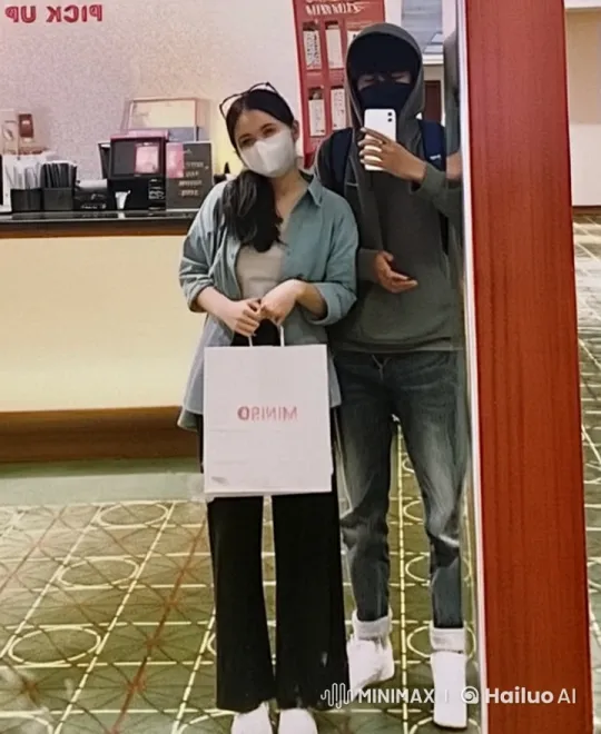 Live2D Video: Couple Practicing Kung Fu in Retail Setting – AI Generated Video | Hailuo AI