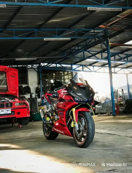 Honda Motorcycle Transforms Like Transformers' Robot – AI Generated Video | Hailuo AI