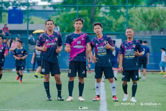 Live2D Soccer Players Engage in Dynamic Kungfu Fight – AI Generated Video | Hailuo AI