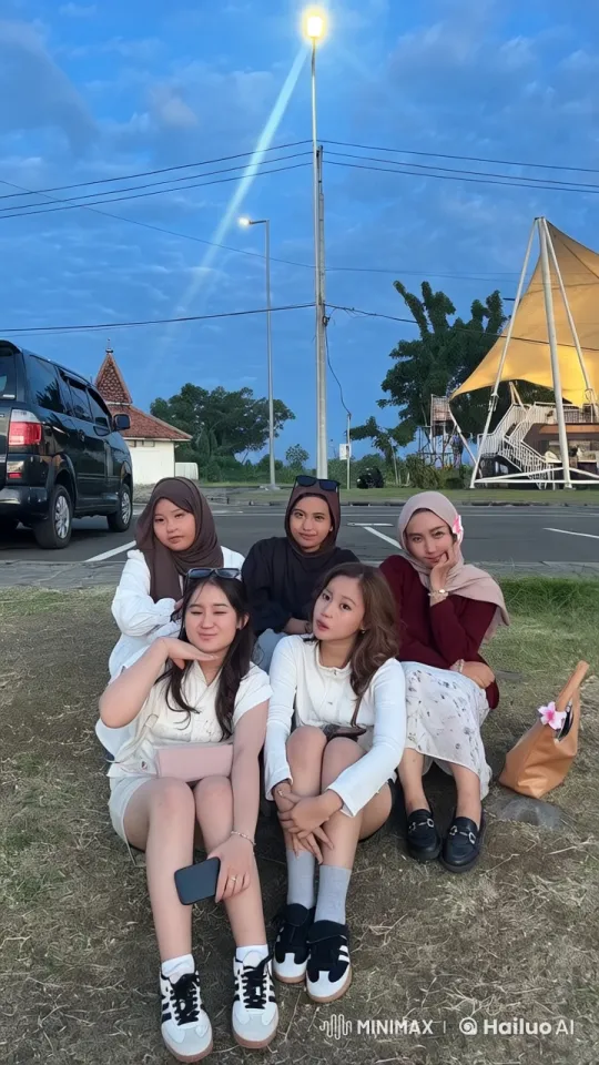 Six Friends Showcase Kungfu in Evening Setting – AI Generated Video | Hailuo AI