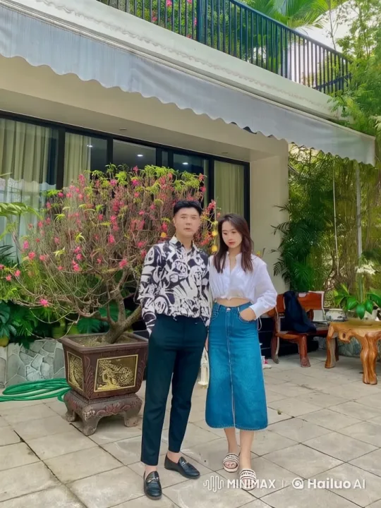 Kungfu Performance in Ornate Garden Setting – AI Generated Video | Hailuo AI
