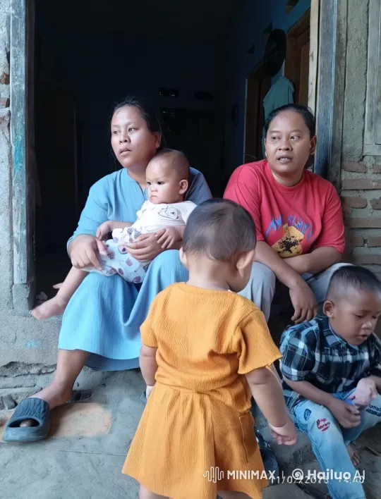 Family Transforms into Kungfu Fighters – AI Generated Video | Hailuo AI