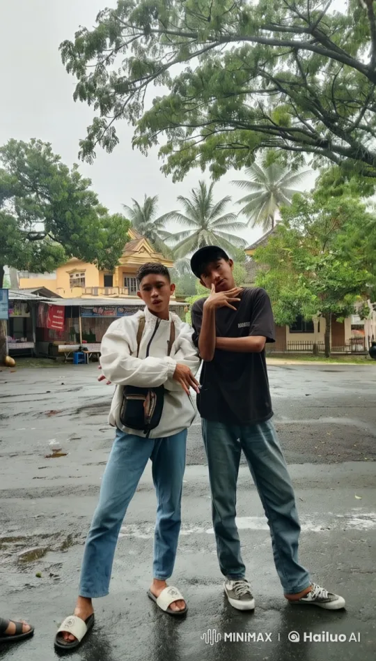 Tropical Street Kungfu Fight with Wing Chun Poses – AI Generated Video | Hailuo AI