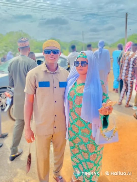 Nigerian Attired Duo Performs Kung Fu in Live2D Animation – AI Generated Video | Hailuo AI