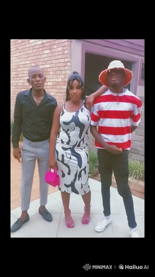 Three Individuals Posed Together with Subtle Animations – AI Generated Video | Hailuo AI