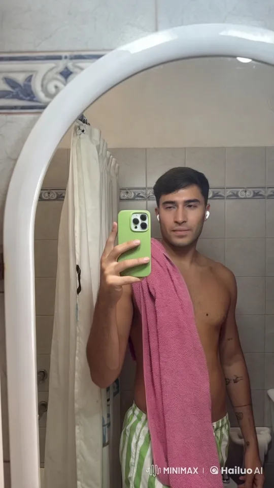 Couple Shares Intimate Moment in Animated Bathroom Scene – AI Generated Video | Hailuo AI