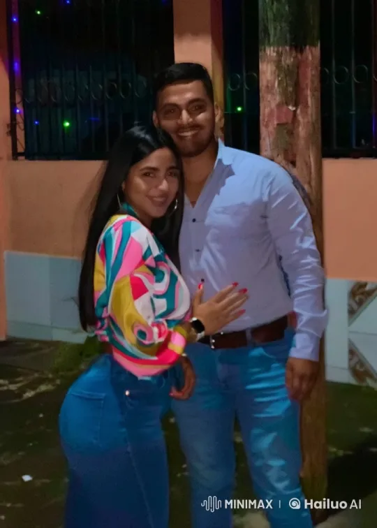 Couple's Tender Moment in Live2D Animation – AI Generated Video | Hailuo AI