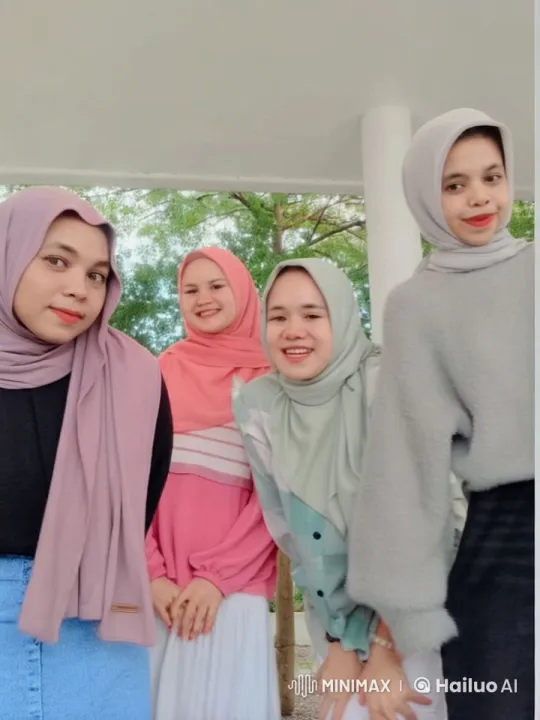 Four Women in Hijabs Perform Chinese Martial Arts in a Park – AI Generated Video | Hailuo AI