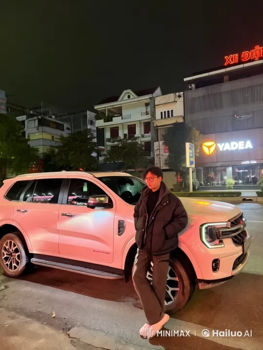 Nighttime Kung Fu Display in Urban Setting – AI Generated Video | Hailuo AI