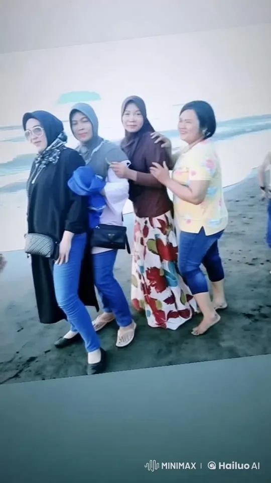 Live2D Beach Kungfu Performance Video – AI Generated Video | Hailuo AI