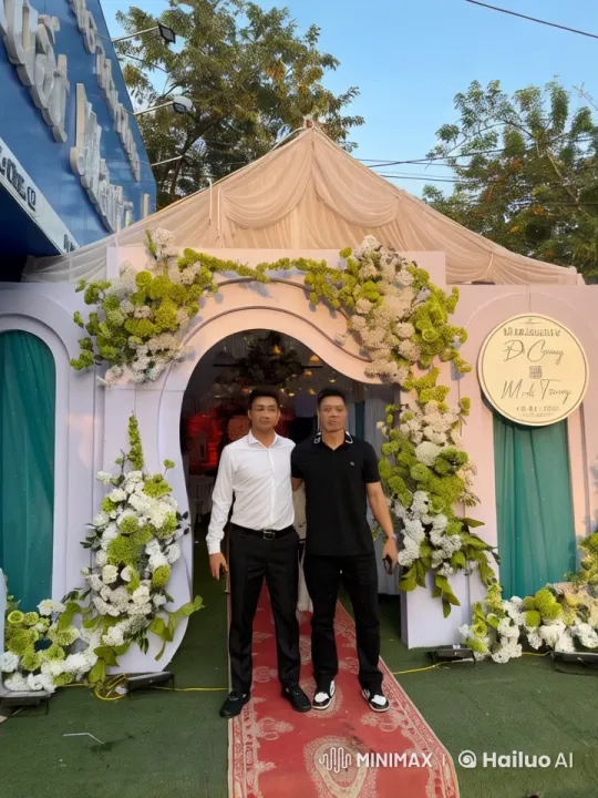 Wedding Archway Kung Fu Fight - Live2D Animation – AI Generated Video | Hailuo AI