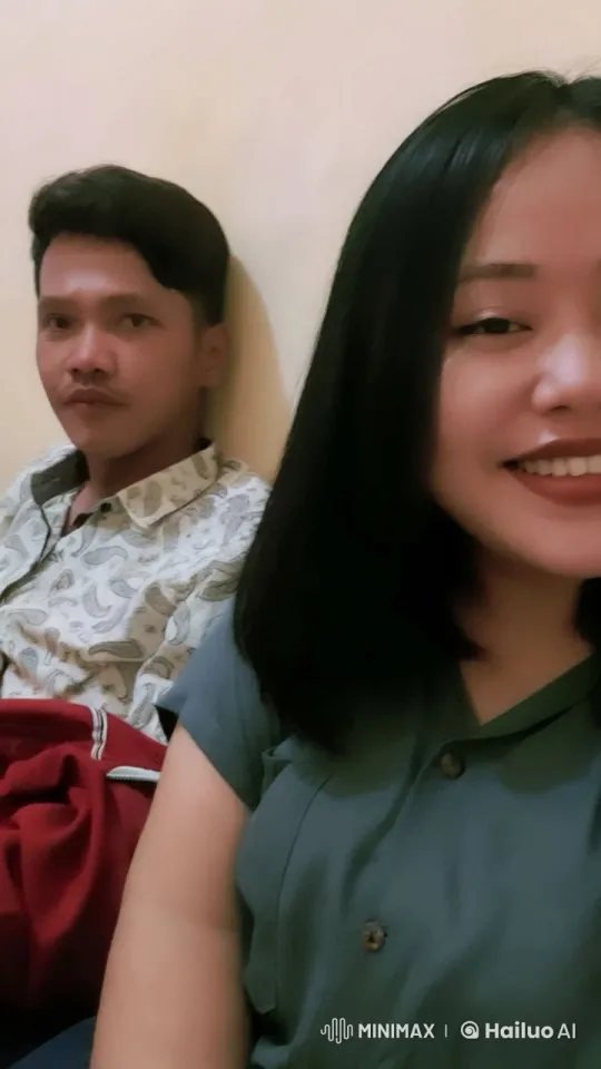 Couple's Passionate Embrace Captured in Intimate Scene – AI Generated Video | Hailuo AI