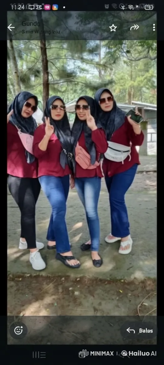 Live2D Animated Women Practicing Kungfu in Scenic Setting – AI Generated Video | Hailuo AI