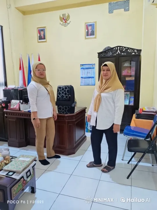 Indonesian Women Practicing Martial Arts in Office – AI Generated Video | Hailuo AI