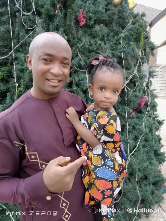 Festive Kung Fu Performance in Front of Christmas Tree – AI Generated Video | Hailuo AI