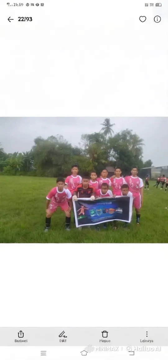 Young Athletes Perform Energetic Kung Fu Display – AI Generated Video | Hailuo AI