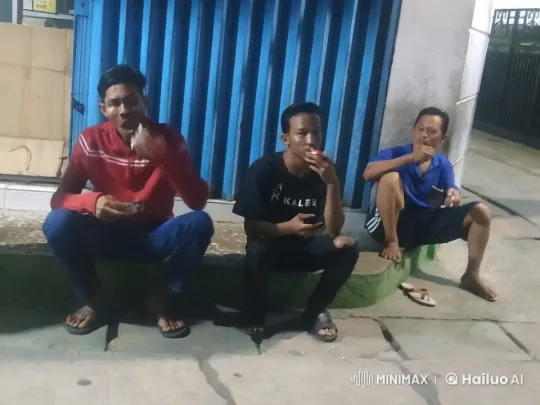 Urban Kung Fu Practice: Three Young Men Showcase Agility – AI Generated Video | Hailuo AI