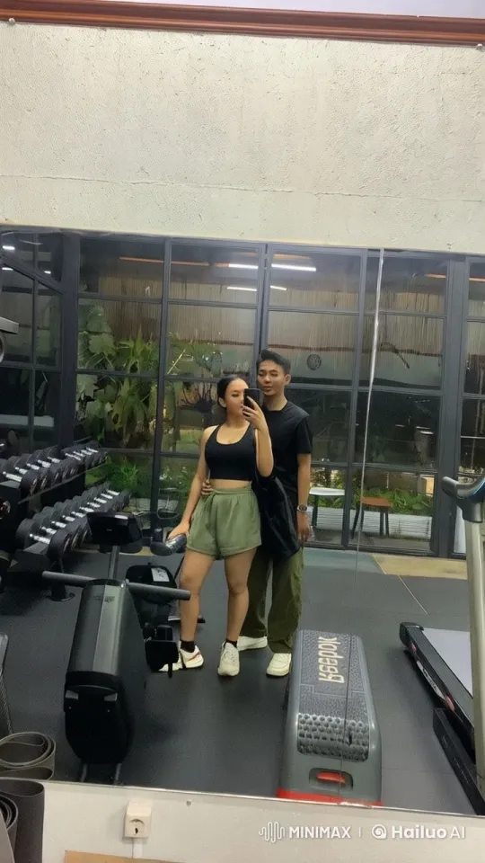 Woman Performs Kungfu in Gym with Live2D Animation – AI Generated Video | Hailuo AI