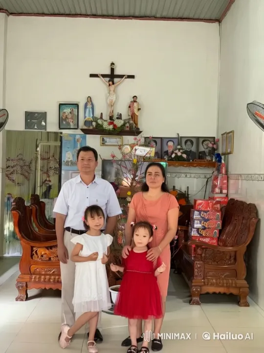 Family Celebrates with Kungfu Moves in Religious Living Room – AI Generated Video | Hailuo AI