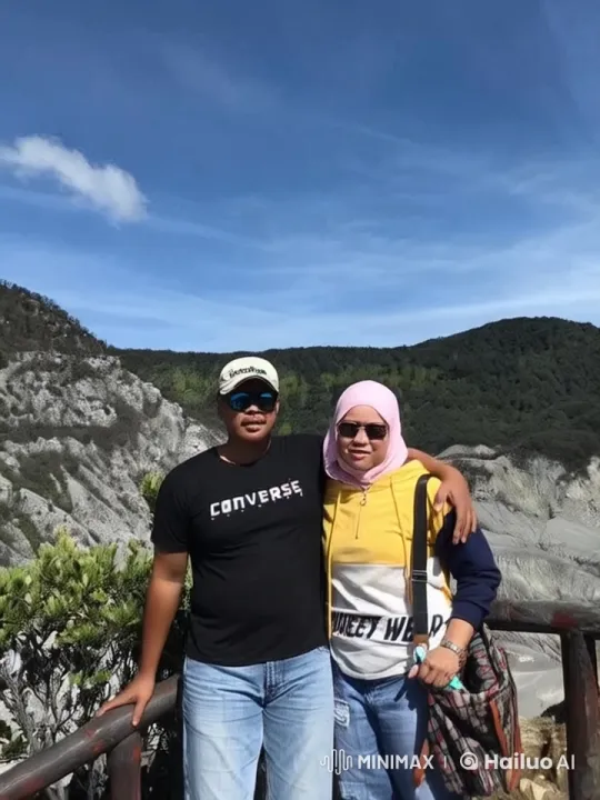 Couple Practicing Martial Arts in Scenic Overlook – AI Generated Video | Hailuo AI