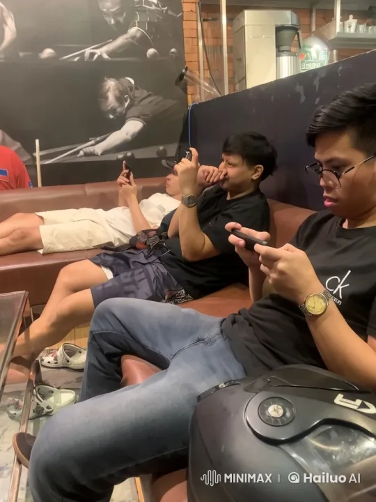 Kung Fu Fight in Relaxed Lounge Setting – AI Generated Video | Hailuo AI