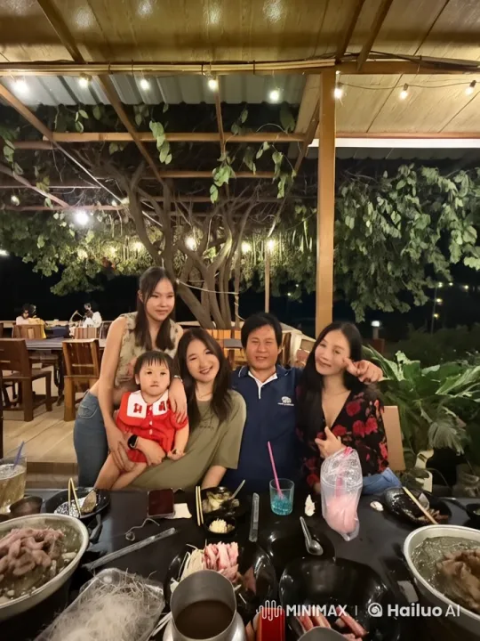 Outdoor Dining Area with Martial Arts Performance – AI Generated Video | Hailuo AI
