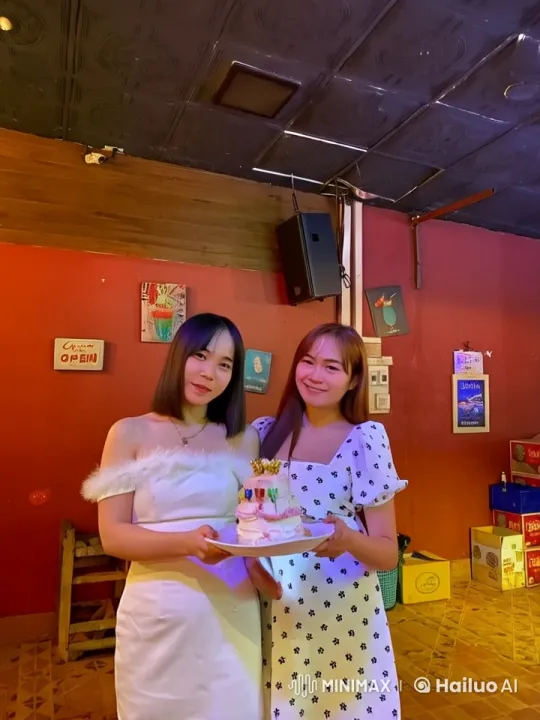 Two Women Celebrate and Fight in Vintage Room – AI Generated Video | Hailuo AI