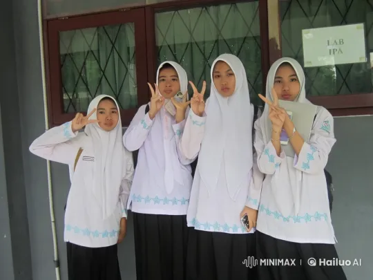 Schoolgirls Perform Wing Chun Kung Fu in Animated Video – AI Generated Video | Hailuo AI
