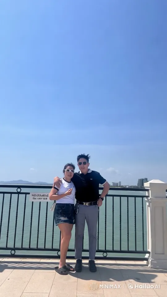 Live2D Animated Kungfu Duo in Scenic Waterfront Cityscape – AI Generated Video | Hailuo AI