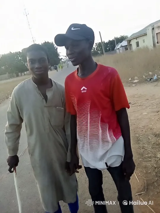 Traditional Kung Fu Fight on Dusty Road – AI Generated Video | Hailuo AI