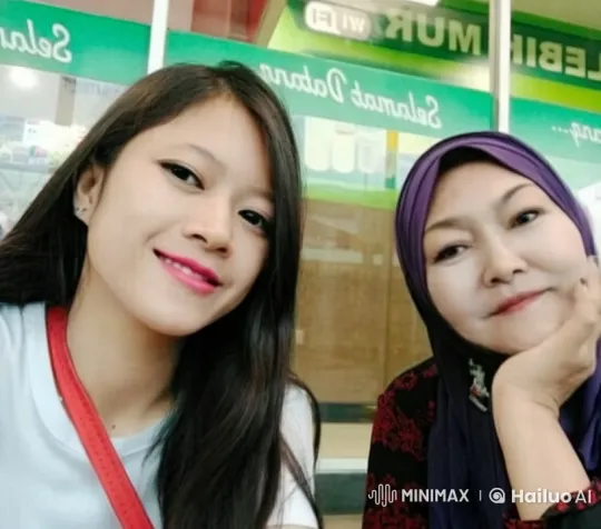 Embrace of Affection: Live2D Animated Women's Tender Hug – AI Generated Video | Hailuo AI