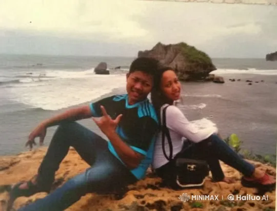 Couple Engages in Energetic Fight on Coastal Cliff – AI Generated Video | Hailuo AI