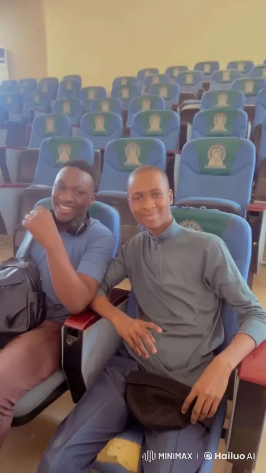 Live2D Animated Kung Fu Duel in Lecture Hall Setting – AI Generated Video | Hailuo AI
