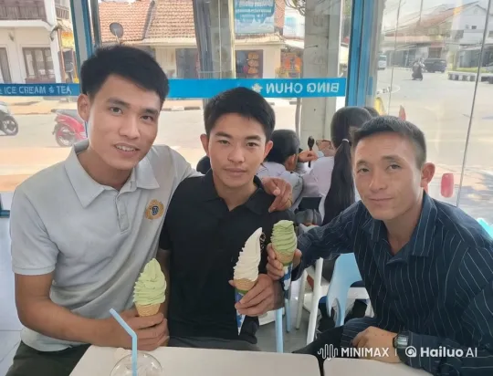Martial Arts Display in Ice Cream Shop – AI Generated Video | Hailuo AI