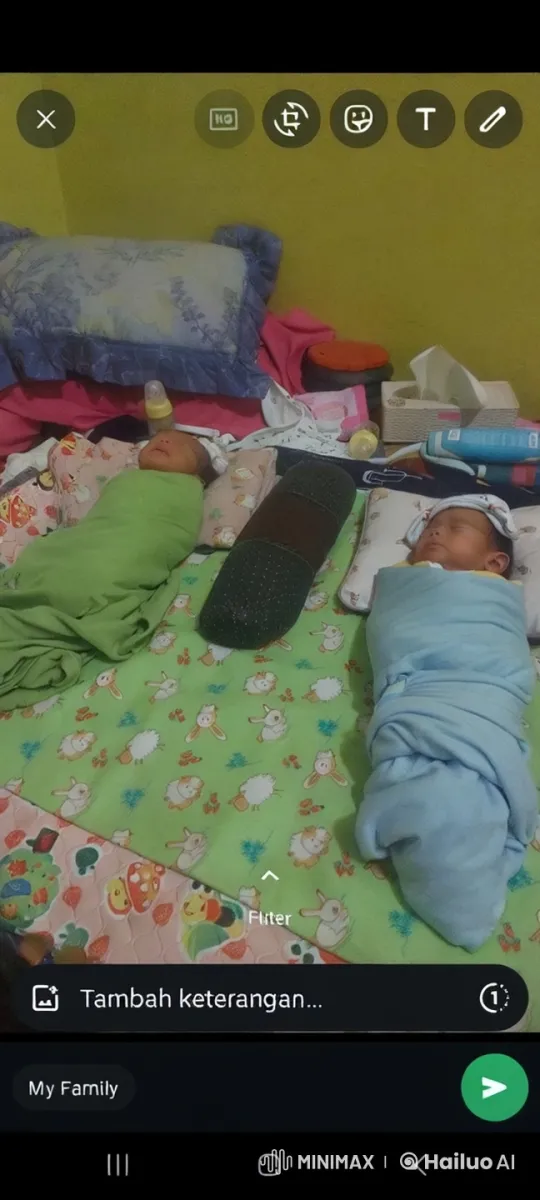 Infant Kungfu Masters: Playful Stance and Kick Scene – AI Generated Video | Hailuo AI