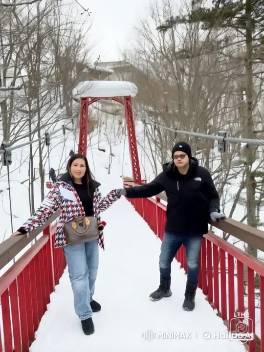 Animated Kung Fu Sparring on Snowy Bridge – AI Generated Video | Hailuo AI