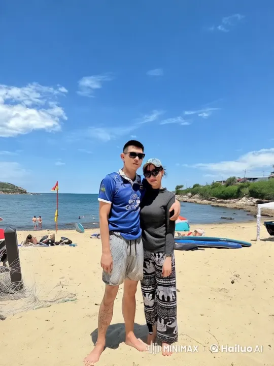Live2D Animated Martial Arts Sequence on a Beach – AI Generated Video | Hailuo AI