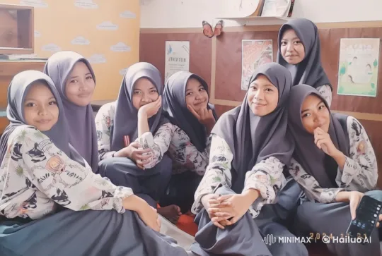Live2D Animated Video: Uniformed Girls Perform Kung Fu – AI Generated Video | Hailuo AI