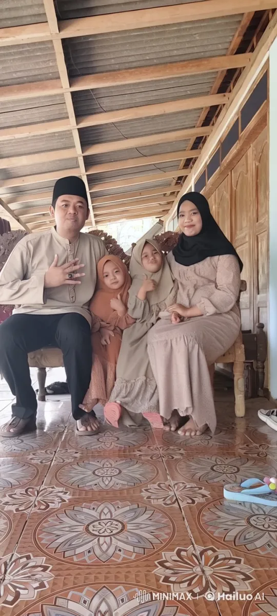 Family Demonstrates Synchronized Kung Fu on Porch – AI Generated Video | Hailuo AI