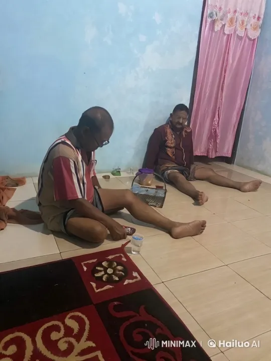 Two Men Fighting in a Sparse, Tense Room – AI Generated Video | Hailuo AI