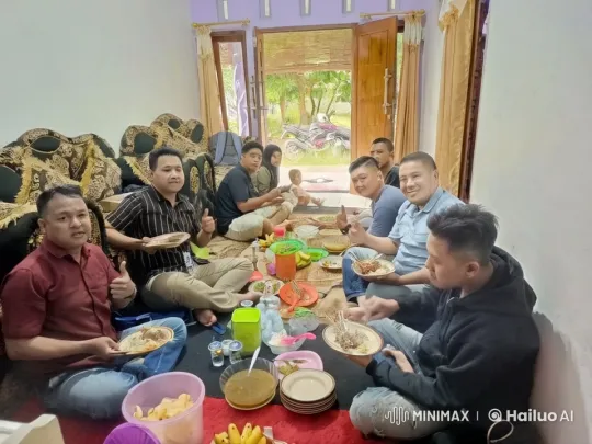 Unexpected Kungfu Display During Cozy Meal – AI Generated Video | Hailuo AI