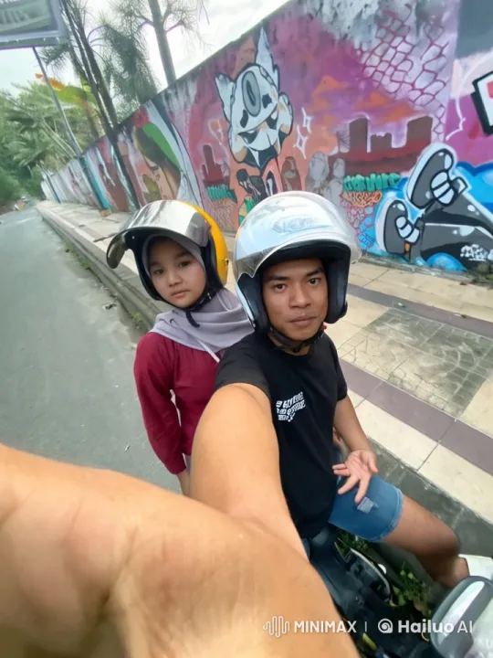 Live2D Animated Kungfu Duo with Graffiti Backdrop – AI Generated Video | Hailuo AI