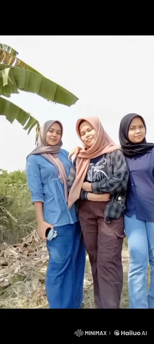 Arab Dance Performance by Three Girls in Hijabs – AI Generated Video | Hailuo AI