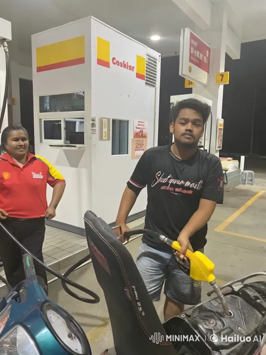 Kung Fu Showdown at the Gas Station – AI Generated Video | Hailuo AI